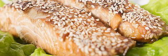 лосось в соево-медовом соусе с кунжутом