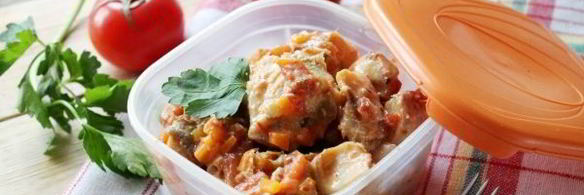 морской окунь в томатно-сметанном соусе