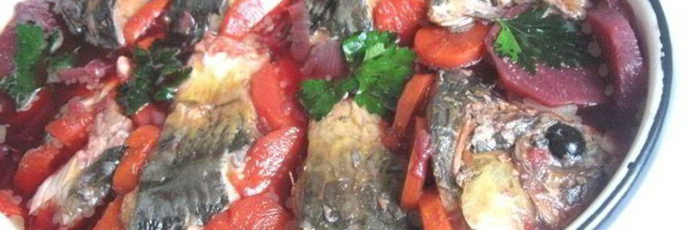 Нежный карп в овощном желе