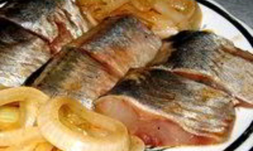 Рецепт рыбы в луковом маринаде по-скандинавски