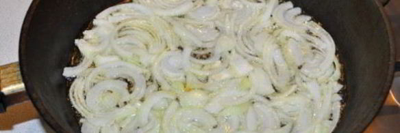 жареные лесные грибы с картофелем