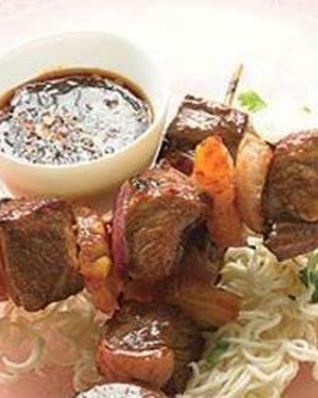 Азиатский шашлык из говядины с ананасом