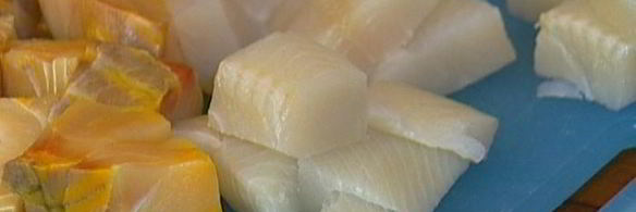 шашлычки из белой рыбы