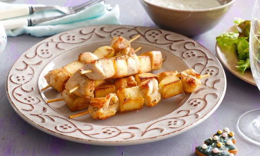 Рецепт шашлычков из куриной грудки с яблоком