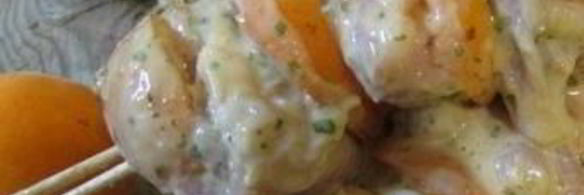 шашлычки из курицы с абрикосами в арахисово-кокосовом маринаде