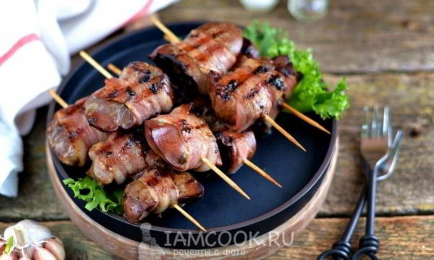 Рецепт шашлыка из индюшиной печени в беконе на сковороде-гриль