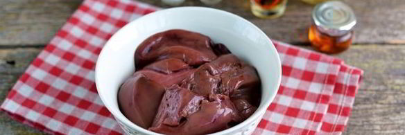 шашлык из индюшиной печени в беконе на сковороде-гриль