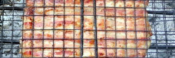 шашлык из куриной грудки в беконе