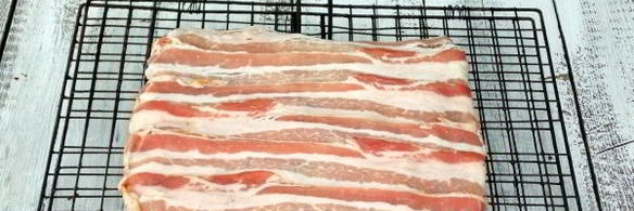 шашлык из куриной грудки в беконе