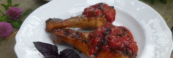 шашлык из курицы с клубнично-базиликовым соусом