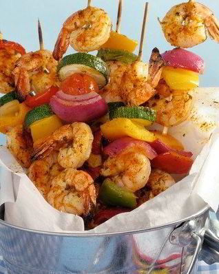 Шашлыки из креветок и цукини в итальянских травах