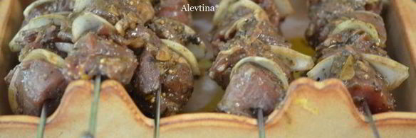 свиной шашлык на вине