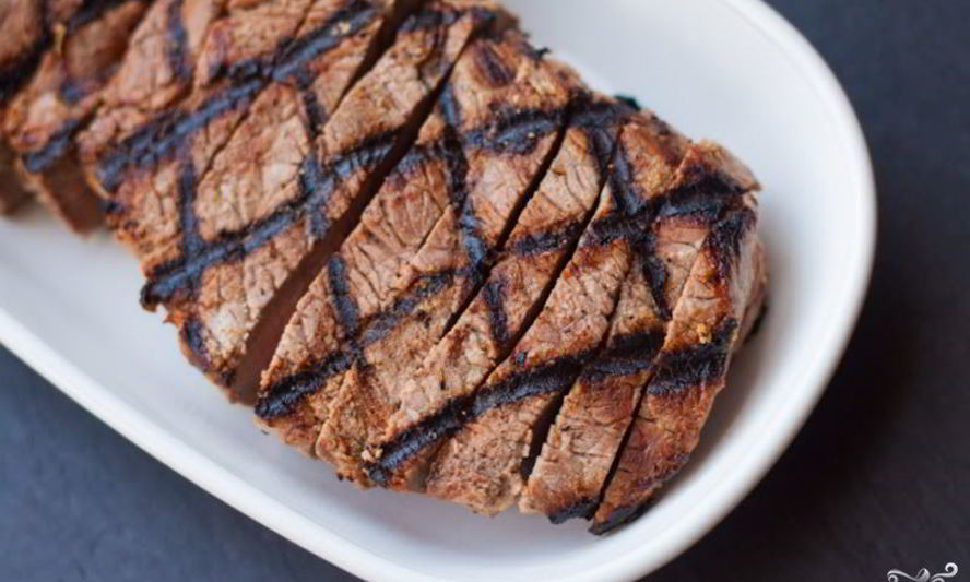 Рецепт стейка из говядины на гриле