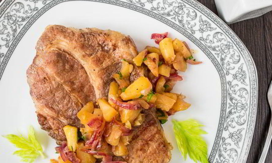 Рецепт стейка иза свинин с яблочныма чатней