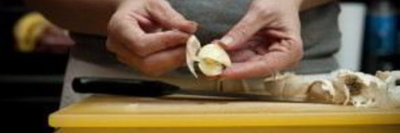 стейк на решетке