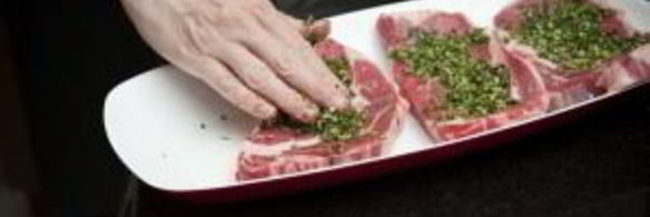 стейк на решетке