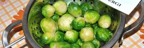 стейк с брюссельской капустой и сельдереем