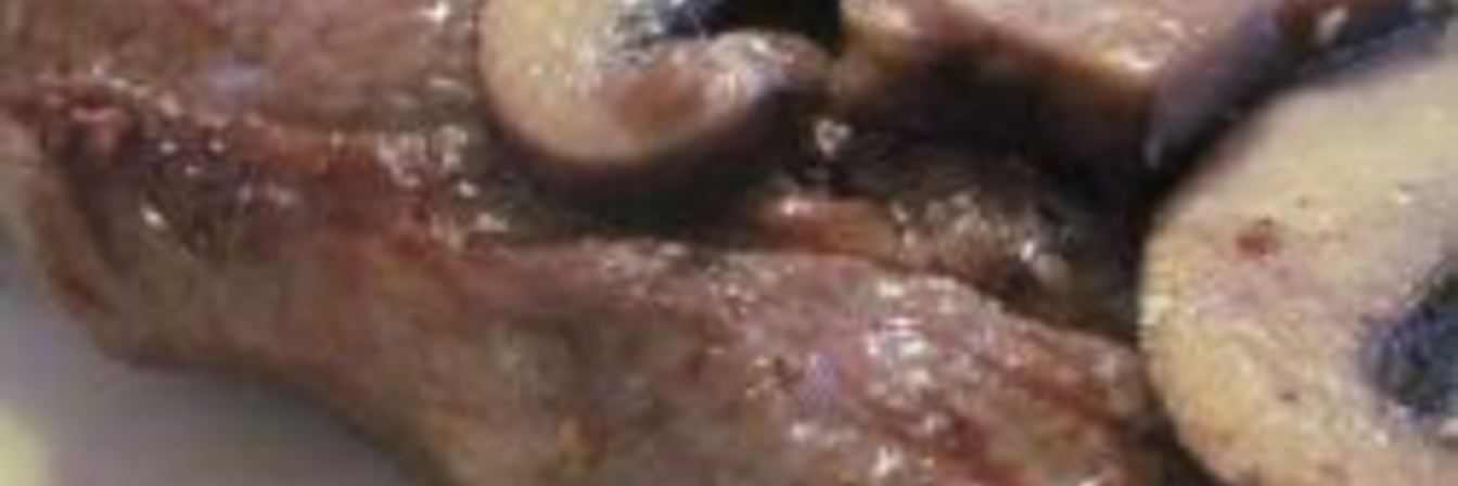 Стейк с грибами