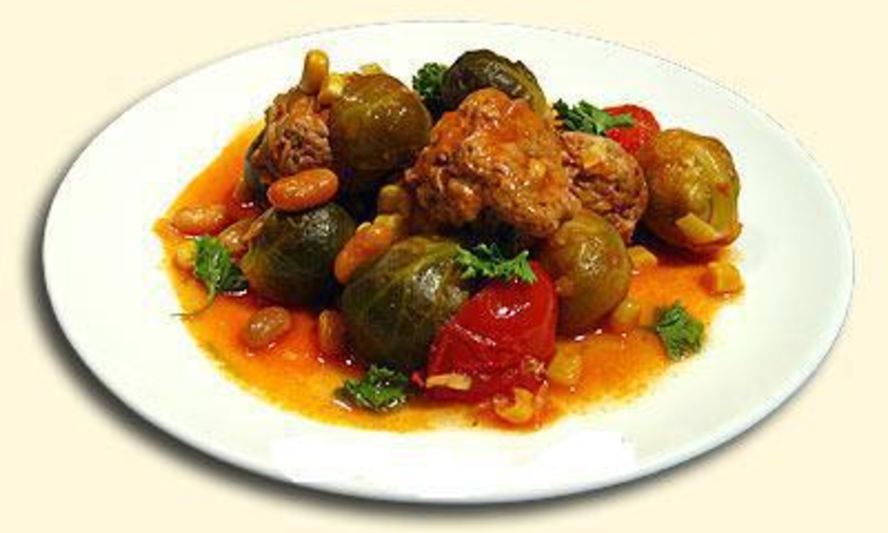 Рецепт брюссельськой капусты с тефтельками в соусе