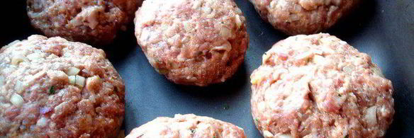 говяжьи тефтели с фасолью и моцареллой