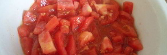 куриные тефтели с базиликом и томатным соусом