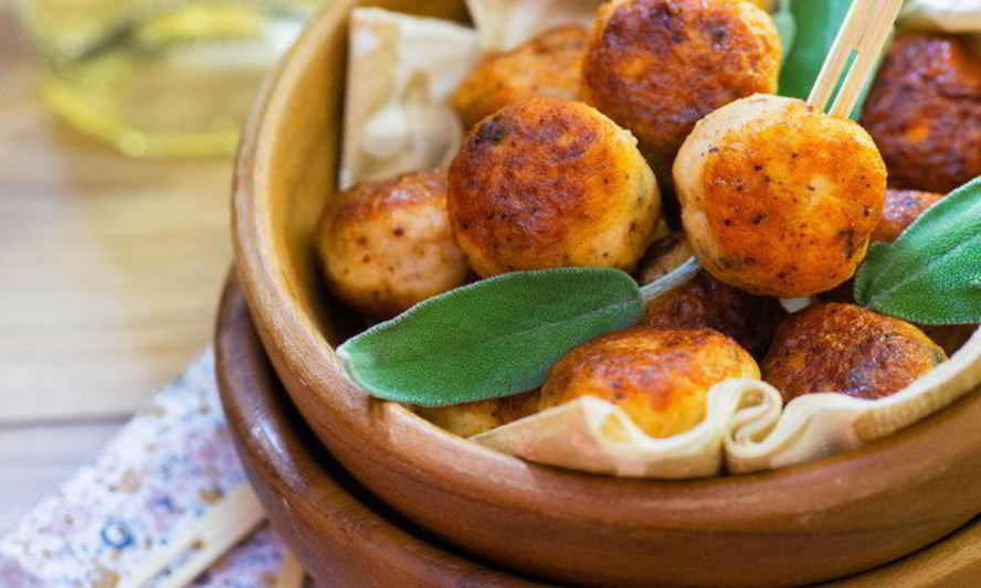 Рецепт куриных тефтелей с шалфеем