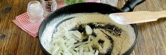 куриные тефтели в сметанном соусе