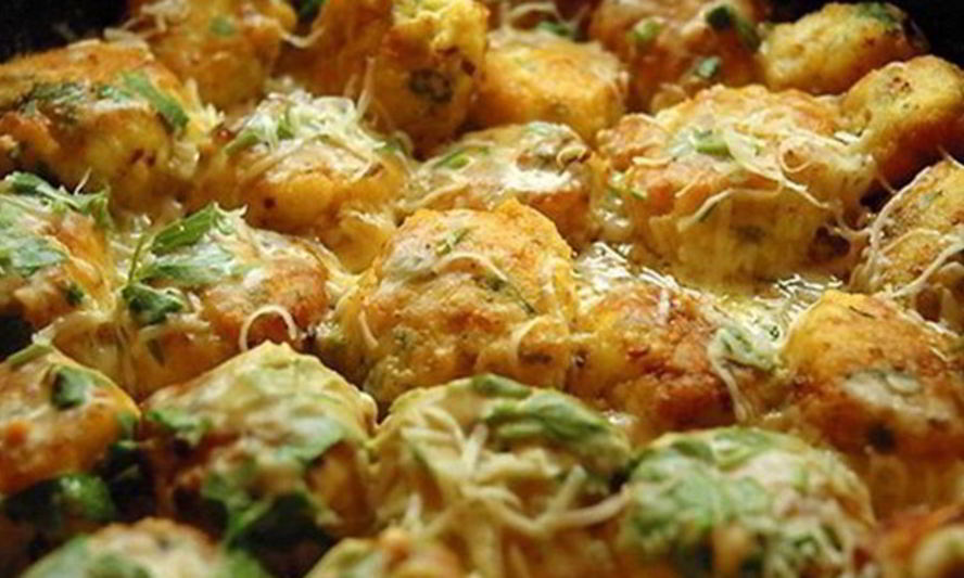 Рецепт куриных тефтелей в соусе