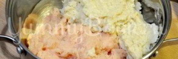 куриные тефтельки под сырным соусом