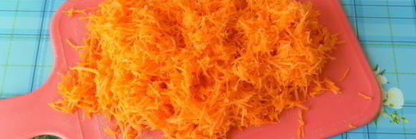 мясные тефтели с рисом и овощами в томатном соусе