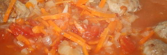 нежные домашние тефтели в томатной подливе