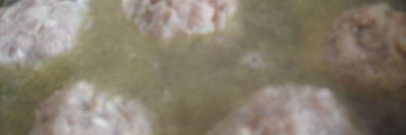 тефтели ежики в сметанно-томатном соусе