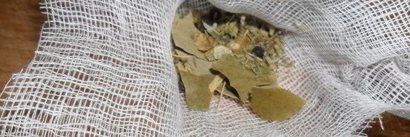 тефтели по-домашнему с шалфеем в томатном соусе