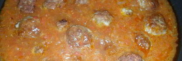 тефтели по-домашнему с шалфеем в томатном соусе