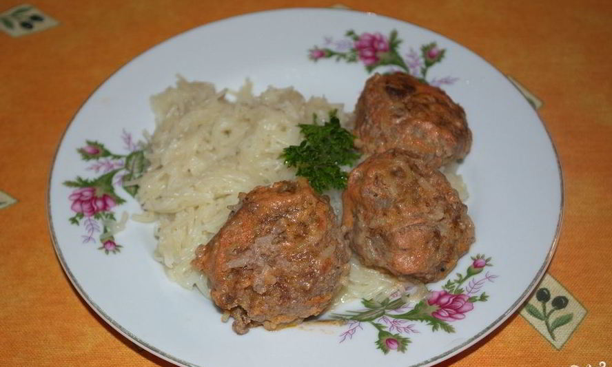 Рецепт тефтелей под соусом