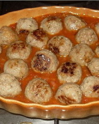 Тефтели с помидорами