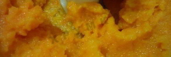 тефтели с тыквенным пюре под грибным соусом