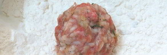 тефтели в молочном соусе