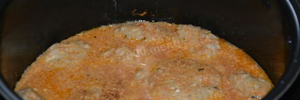 тефтели в сметанно-томатном соусе в мультиварке