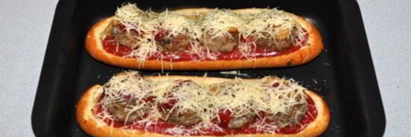 тефтели, запеченные в багете