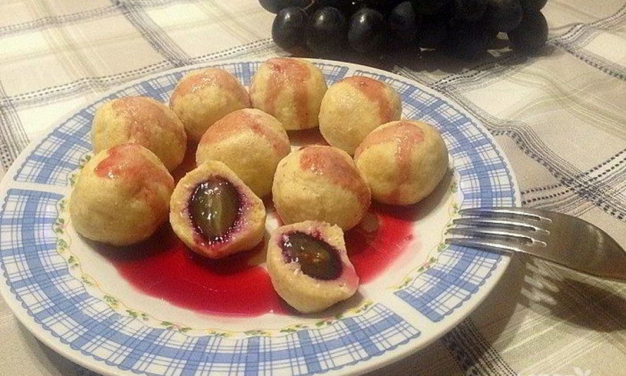 Рецепт пп-вареников с виноградом