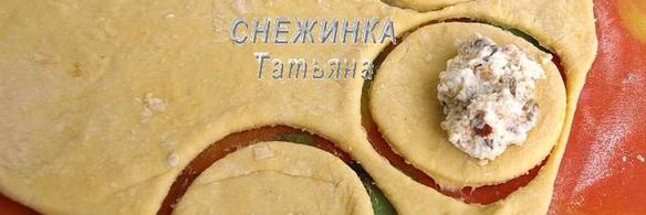 вареники из картофельно-тыквенного теста с начинкой из рикотты и вишни