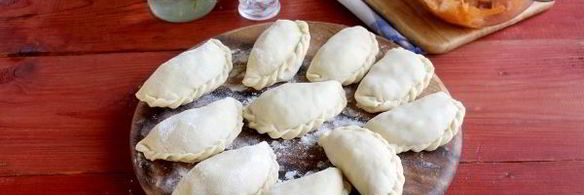 вареники с квашеной капустой и салом