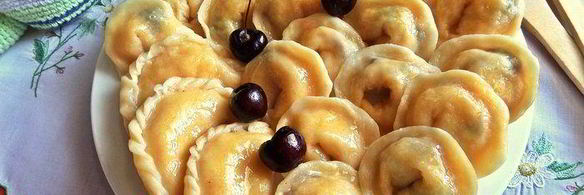 вареники с творогом и черешней