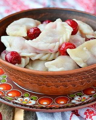 Вареники с вишнями из заварного теста
