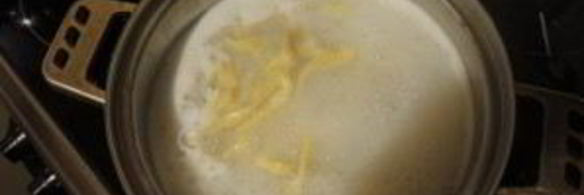 яичная лапша с курицей и овощами