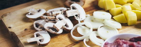 сочное жаркое с грибами и картофелем