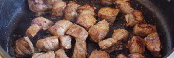 жаркое из говядины с клюквой