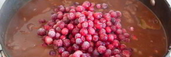 жаркое из говядины с клюквой