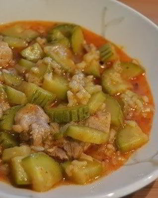 Жаркое из кабачка с куриной грудкой